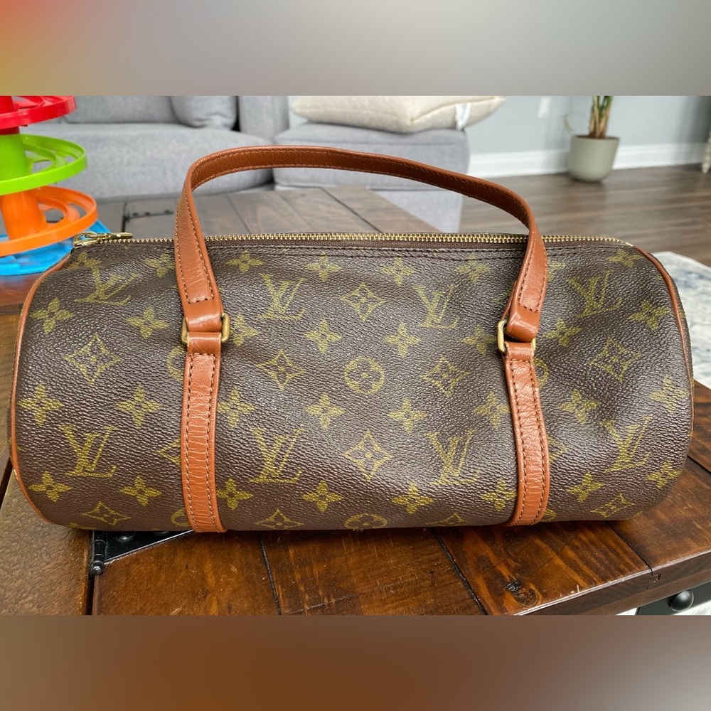 Authentic Louis Vuitton Brown Monogram Barrel Bag